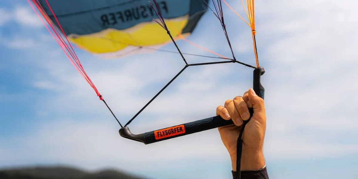 Setup de barre et de bridle sur la barre en J de la POW2.